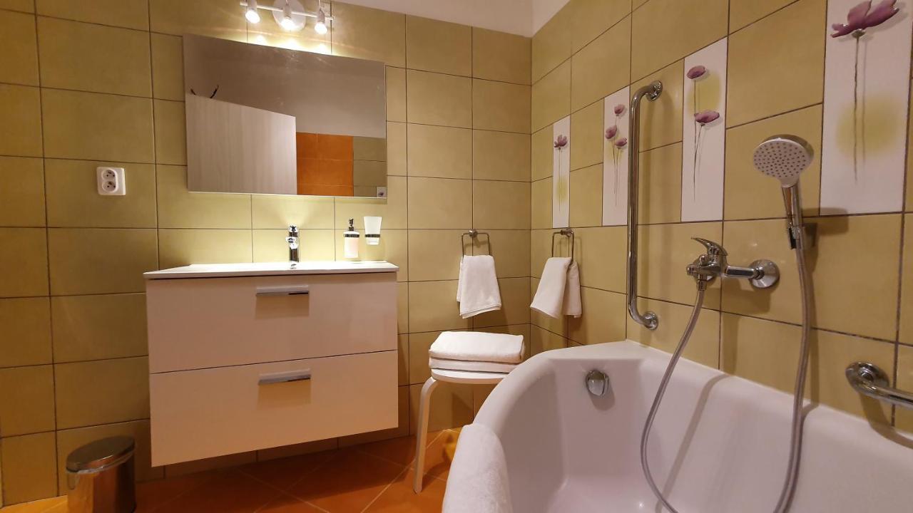 Vila Doliny Konská Esterno foto