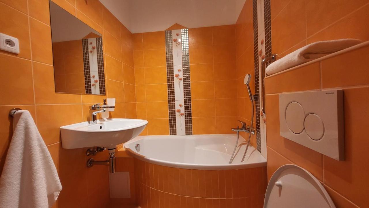 Vila Doliny Konská Esterno foto